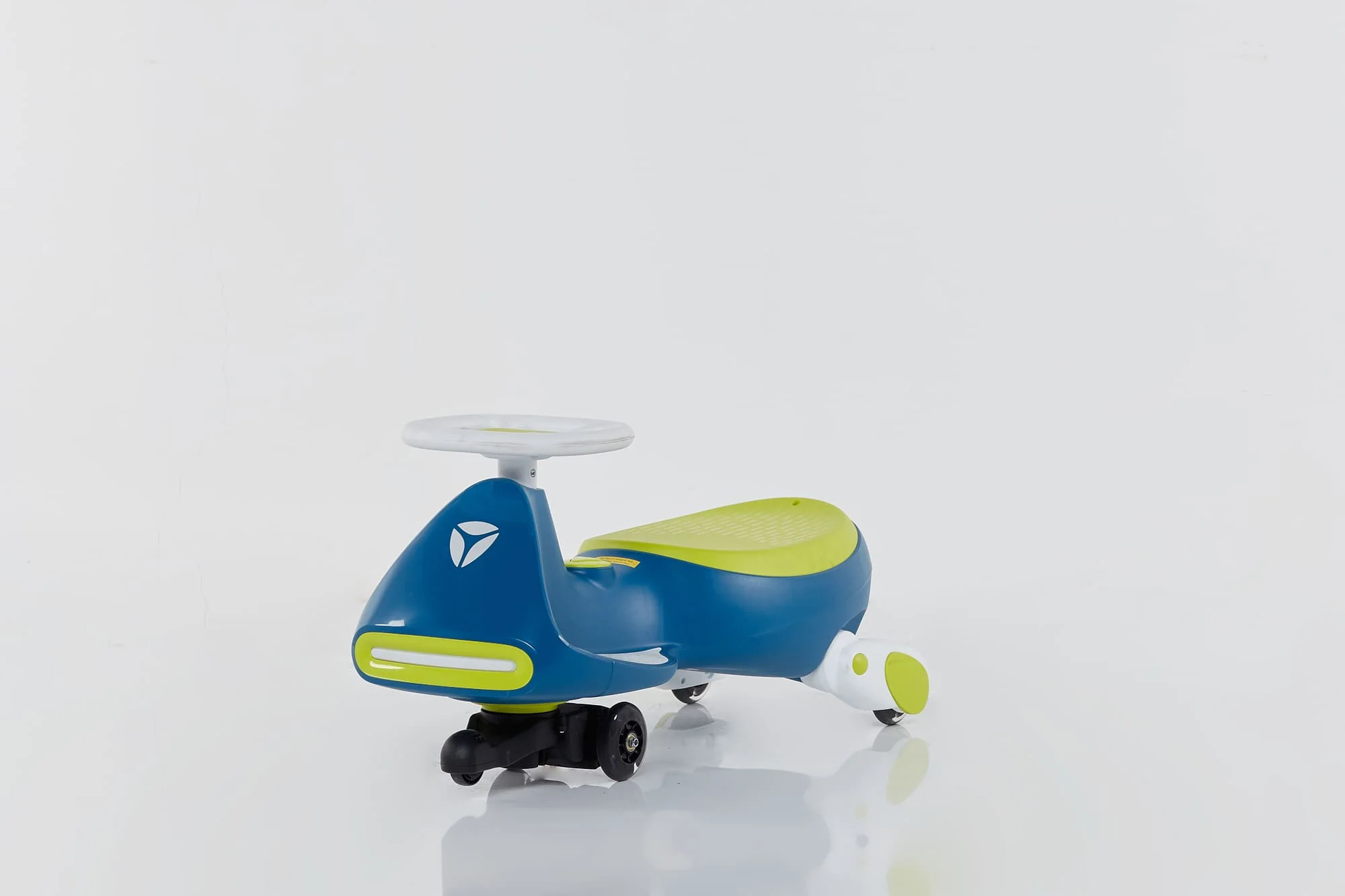 AntBaby-21_062d7b35-919c-41d3-822e-285e4151482a